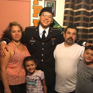 Meet your Posher, Kenneth